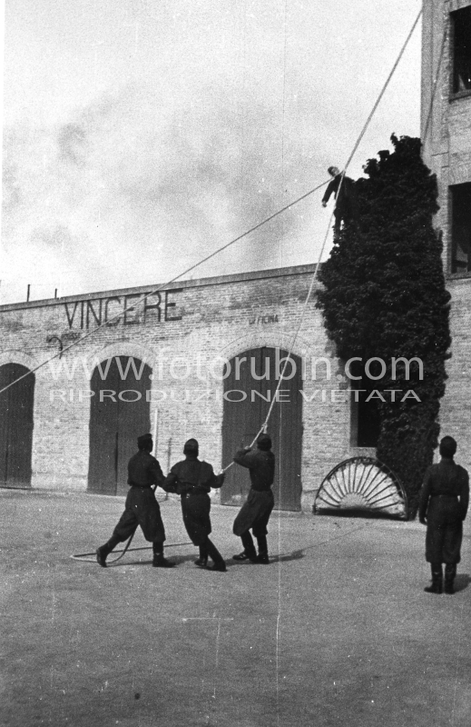 1941 E 1942
FOTO STORICHE VIGILI DEL FUOCO