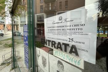 CHIUSURA CHIOSCO VIALE COSTITUZIONE FERRARA