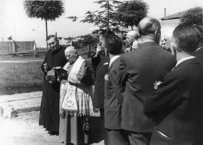 POSA PRIMA PIETRA AUTORIMESSA 1949<br />
FOTO STORICHE VIGILI DEL FUOCO