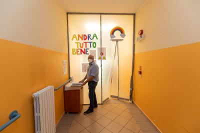 CASA PROTETTA ANZIANI SANT'ANTONIO MIGLIARO<br />
COVID COVID19 CORONAVIRUS VIRUS Old people meet their relatives in an special igloo shaped sanitation tent due to the oronavirus pandemic in Migliaro, Italy<br/>