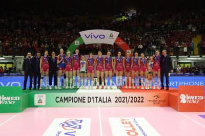 PODIO MONZA<br />VERO VOLLEY MONZA - IMOCO VOLLEY CONEGLIANO<br />PALLAVOLO CAMPIONATO ITALIANO VOLLEY SERIE A1-F 2021-2022<br />MONZA 10-05-2022<br />PLAYOFF FINALE GARA 4<br />FOTO FILIPPO RUBIN / LVF