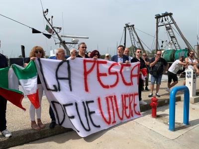 PROTESTA PESCATORI PORTO GARIBALDI