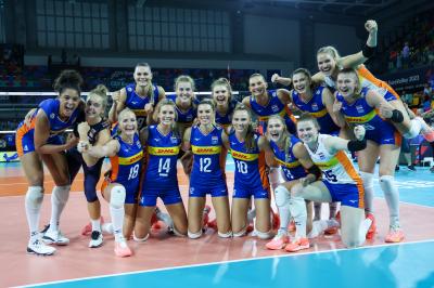 FLORENCE, ITALY - AUGUST 26:  TEAM NETHERLANDS CELEBRATE during the CEV EuroVolley 2023 match between Netherlands and Suisse at the Palazzo Wanny on August 26, 2023 in Florence, Italy<br/> (Photo by Filippo Rubin/BSR Agency)