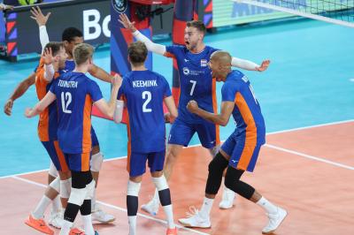 BARI, ITALY - SEPTEMBER 9:  NETHERLANDS CELEBRATEuring the CEV EuroVolley 2023 match between Netherlands and Italy at the Pala Florio on september 12, 2023 in Bari, Italy<br/> (Photo by Filippo Rubin/BSR Agency)